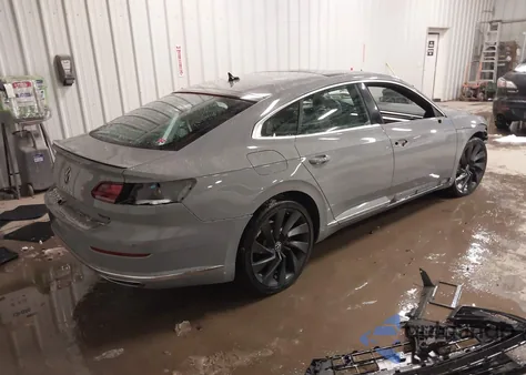 2023 Volkswagen Arteon 2.0T Sel R-Line z USA, uszkodzony, nr VIN WVWAR7AN0PE014538